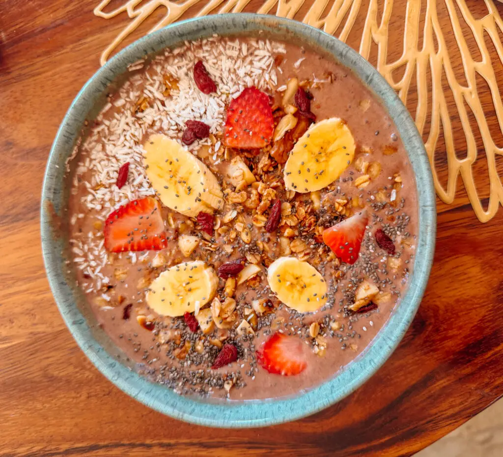 Cacao smoothie bowl from Amo Atitlan